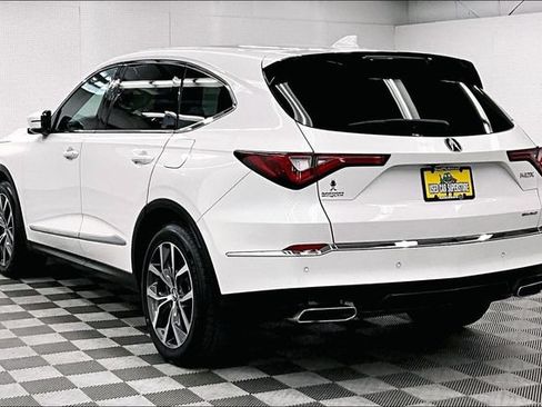 Used 2024 Acura MDX w/ Technology Package AWD/4WD image 2