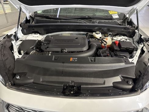 Used 2025 Buick Envision Preferred AWD/4WD image 28