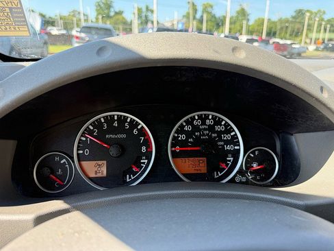 Used 2016 Nissan Frontier SL AWD/4WD image 10