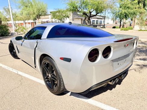 Used 2005 Chevrolet Corvette Coupe w/ Preferred Equipment Group RWD image 5
