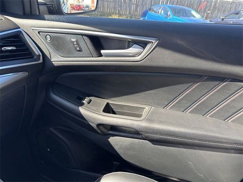 Used 2024 Ford Edge ST w/ Equipment Group 401A image 25