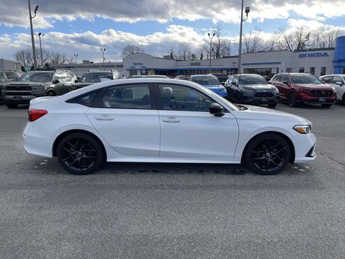 Used 2023 Honda Civic Sport image 19