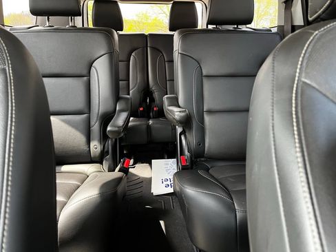 Used 2019 GMC Acadia SLT AWD/4WD image 24