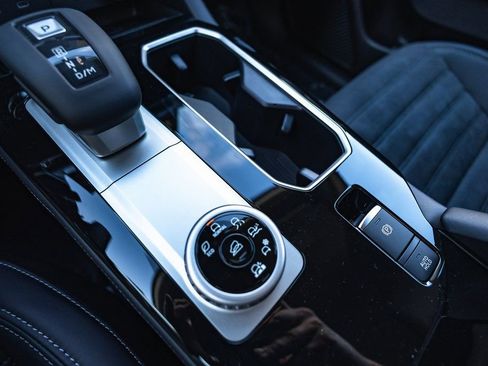 New 2026 Mitsubishi Outlander SE AWD/4WD image 18