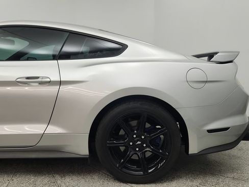 Used 2018 Ford Mustang GT RWD image 10