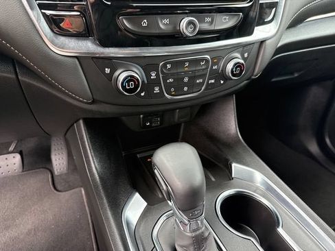 Used 2023 Chevrolet Traverse Premier AWD/4WD image 20
