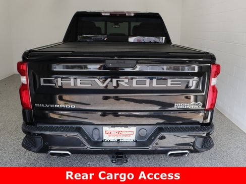 Used 2019 Chevrolet Silverado 1500 High Country w/ Technology Package image 8