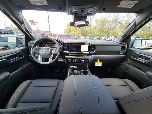 New 2026 GMC Sierra 1500 Elevation image 29