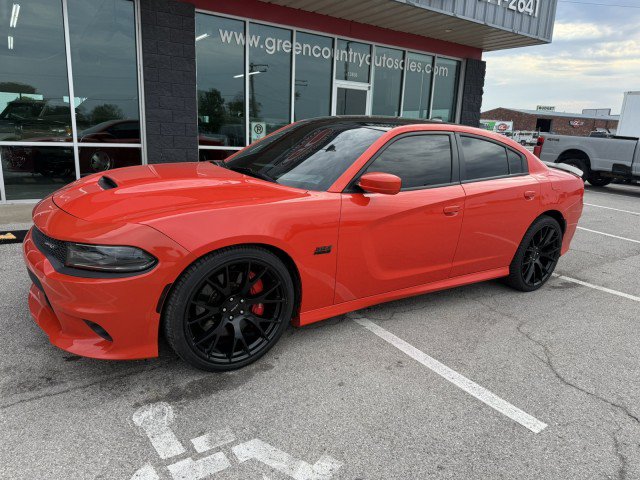 Used 2018 Dodge Charger SRT w/ Harman/Kardon Audio Group RWD image 1