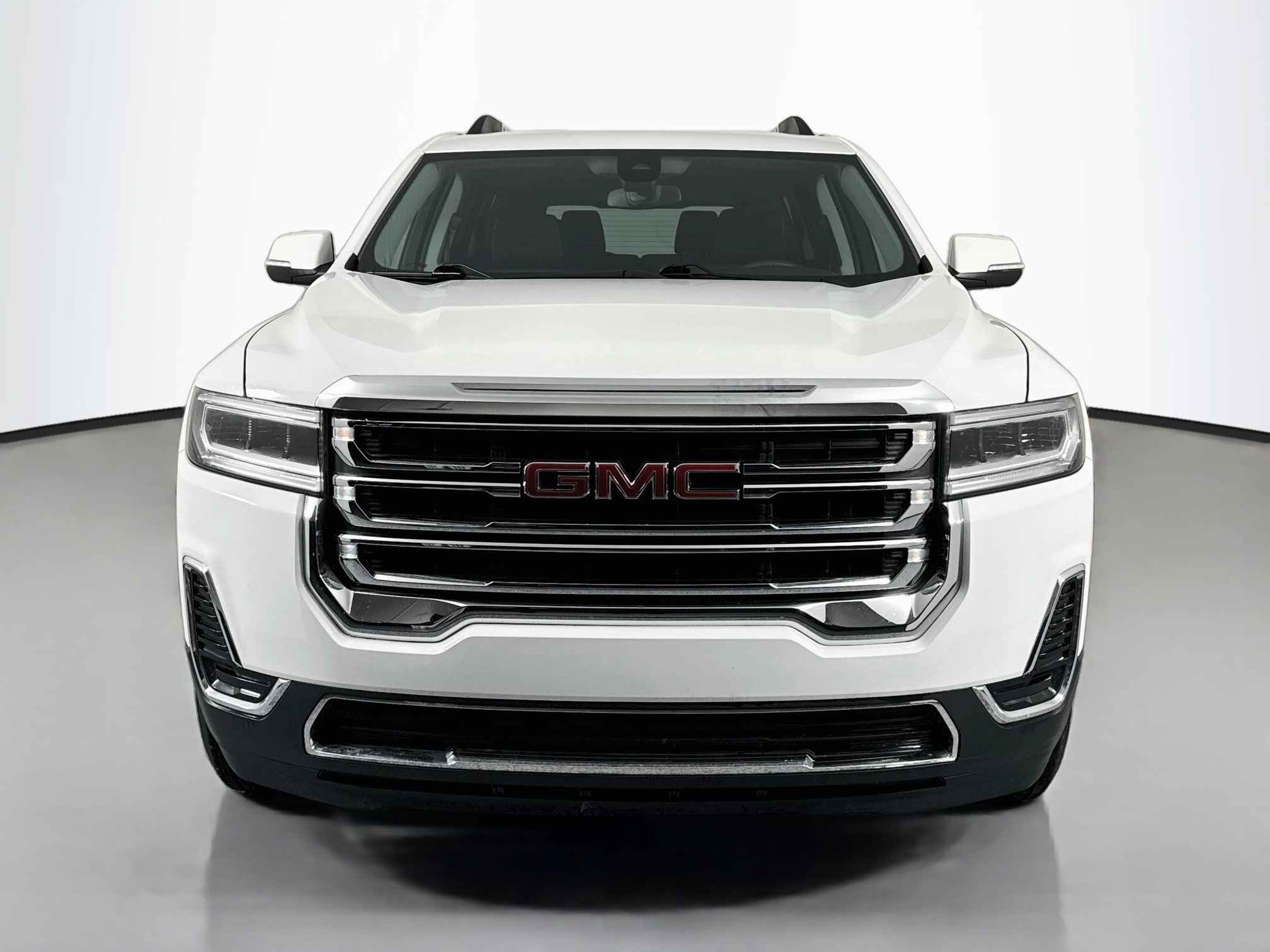 Used 2023 GMC Acadia SLE w/ Driver Convenience Package FWD image 2