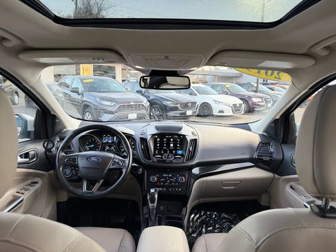 Used 2019 Ford Escape Titanium AWD/4WD image 26