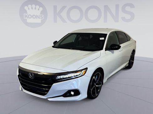 Used 2022 Honda Accord Sport image 1