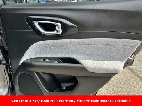 Used 2022 Jeep Compass Latitude AWD/4WD image 12