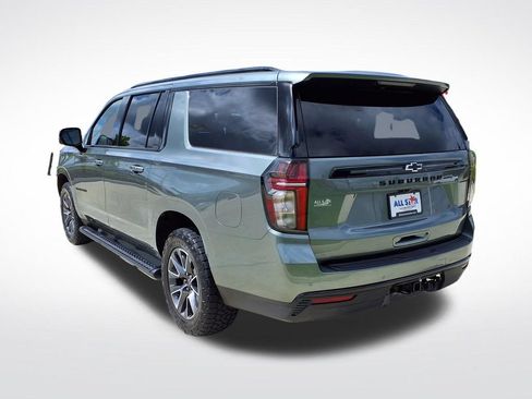 Used 2024 Chevrolet Suburban Z71 w/ Luxury Package AWD/4WD image 6