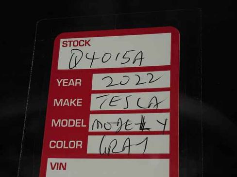 Used 2022 Tesla Model Y Performance image 38