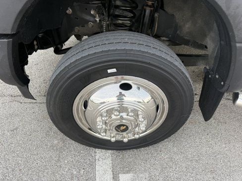 Used 2017 Ford F550 4x4 Crew Cab Super Duty image 21