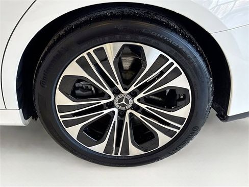 Used 2025 Mercedes-Benz E 450 4MATIC Sedan w/ Winter Package image 33