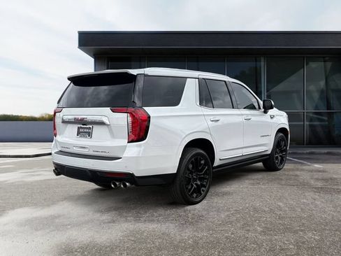Used 2023 GMC Yukon Denali AWD/4WD image 5