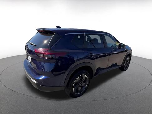 Used 2025 Nissan Rogue SV AWD/4WD image 14