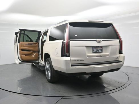 Used 2015 Cadillac Escalade ESV Platinum image 35
