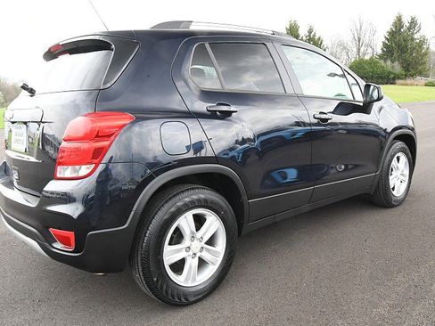 Used 2021 Chevrolet Trax LT FWD image 7