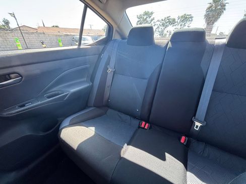 Used 2025 Nissan Versa SV FWD image 38