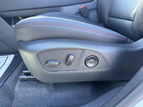 New 2026 Chevrolet Traverse RS image 9