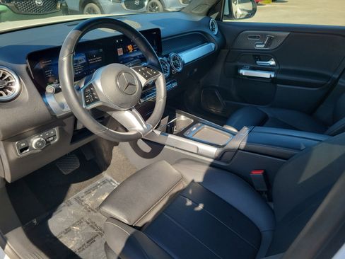Used 2024 Mercedes-Benz GLB 250 image 11