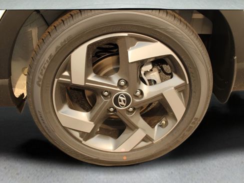 New 2025 Hyundai Venue SEL image 10