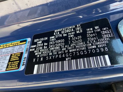 Used 2025 Kia Telluride S image 33