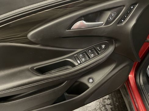 Used 2020 Buick Envision Essence image 17