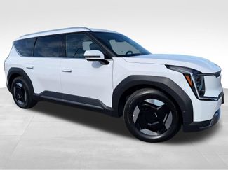 New 2026 Kia EV9 Wind AWD/4WD 360° Tour