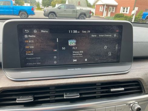 Used 2020 Kia Telluride SX w/ SX Prestige Package image 8