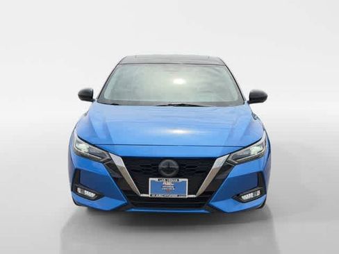 Used 2022 Nissan Sentra SR w/ SR Premium Package image 8