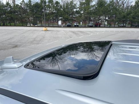 Used 2017 Chevrolet Suburban Premier image 17