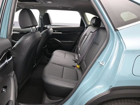 Used 2025 Kia Seltos EX w/ EX Sunroof Package FWD image 32