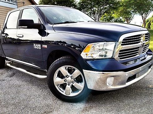 Used 2017 RAM 1500 Big Horn image 2