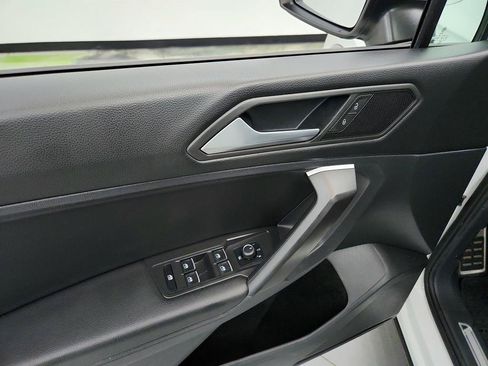 Used 2021 Volkswagen Tiguan SE R-Line FWD image 20