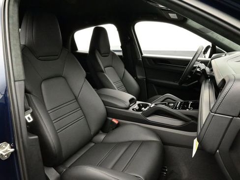 New 2026 Porsche Cayenne Turbo GT image 18