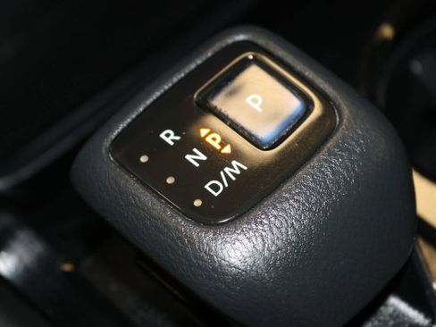 Used 2021 Nissan Rogue S FWD image 46