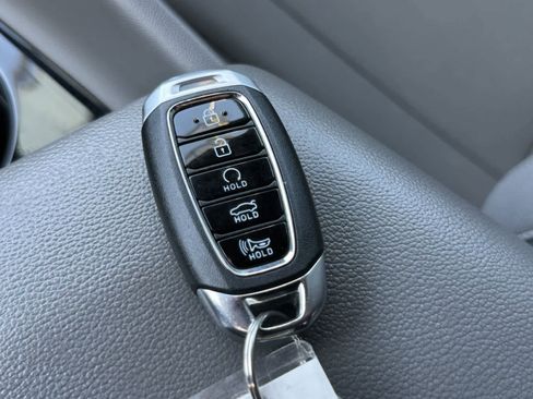 Certified 2023 Hyundai Elantra SEL w/ Convenience Package image 28