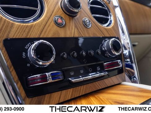 Used 2019 Rolls-Royce Cullinan AWD/4WD image 46