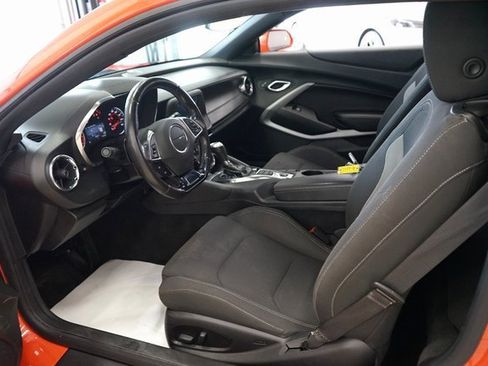 Used 2019 Chevrolet Camaro LT image 24