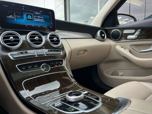 Used 2019 Mercedes-Benz C 300 Sedan image 51