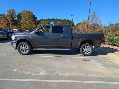 Used 2019 RAM 2500 Laramie image 7