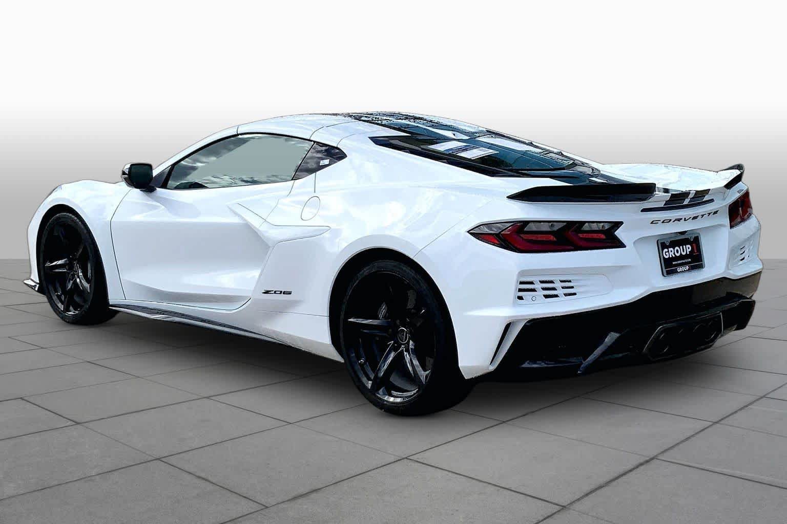 Used 2026 Chevrolet Corvette Z06 RWD image 11