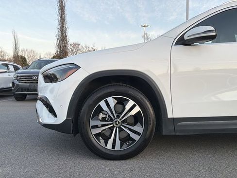 Used 2025 Mercedes-Benz GLA 250 image 9
