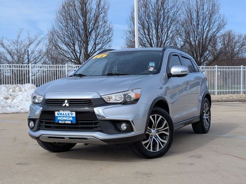 Used 2016 Mitsubishi Outlander Sport SEL image 2