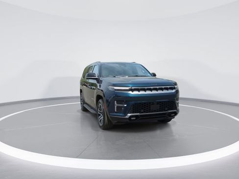 New 2026 Jeep Grand Wagoneer L 4WD image 2