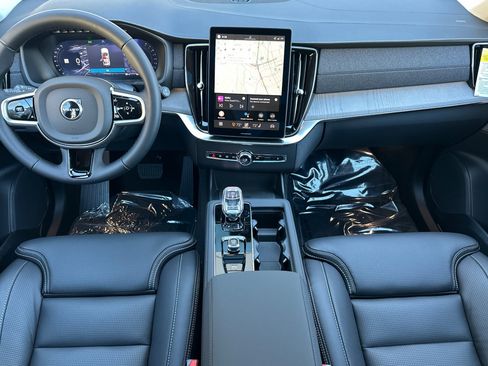 New 2026 Volvo XC90 B6 Ultra w/ Lounge Package image 11